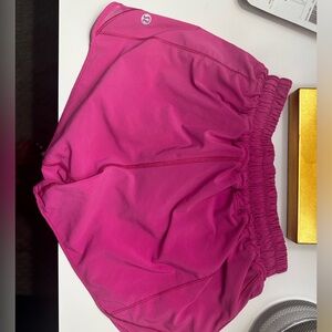 SONIC PINK Lululemon Hotty Hot Mid-Rise 4” Size 2